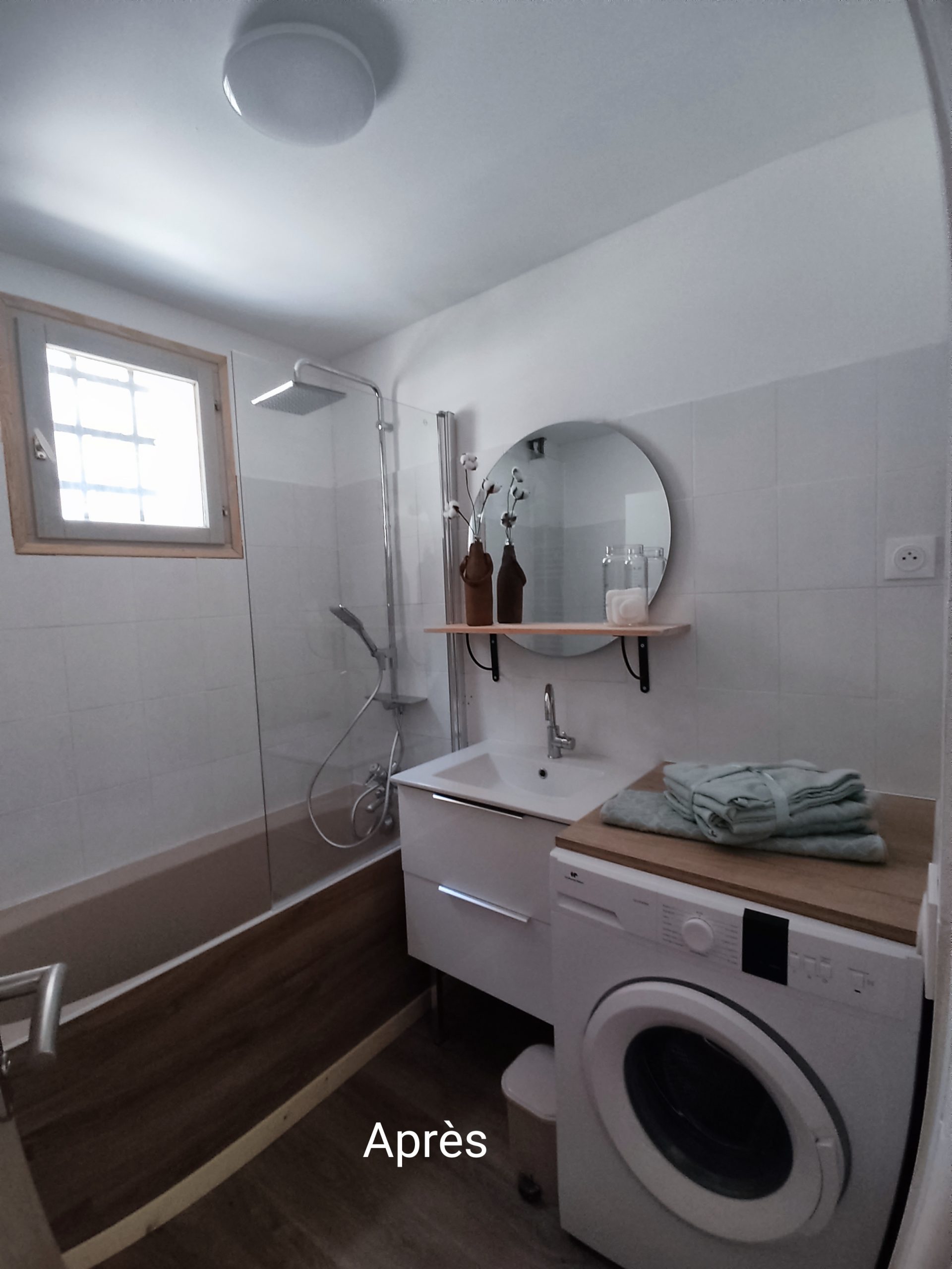 Salle de bains rénovée — Atelier Roudoune, conception d'intérieur Capcir Pyrénées-Orientales